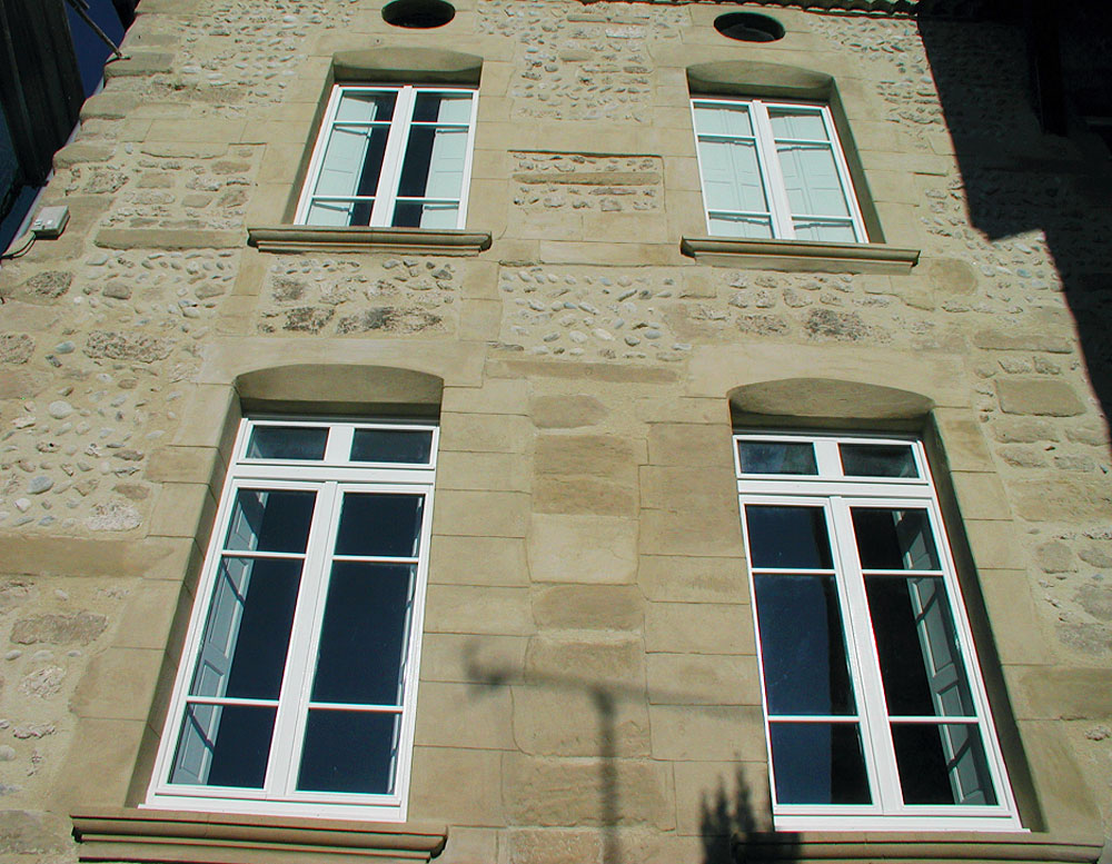Cliquer pour fermer la fentre -  Immeuble Romans sur Isere